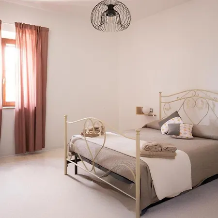 Apartment Casale Nonno Dario, Balcone Delle Marche Cingoli *
