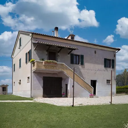 Casale Nonno Dario, Balcone Delle Marche Cingoli Apartment Troviggiano
